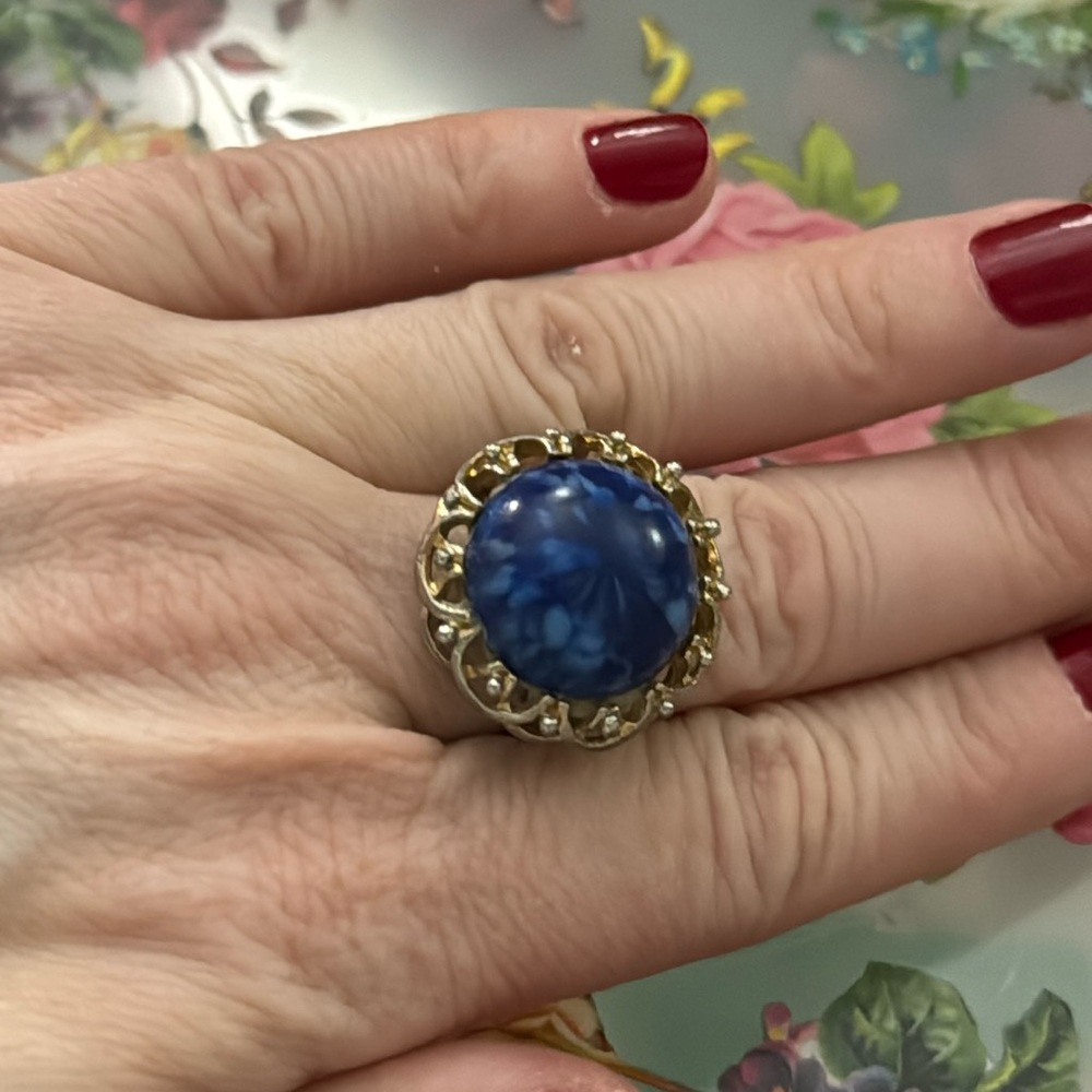 Vintage Round Blue Cocktail Ring